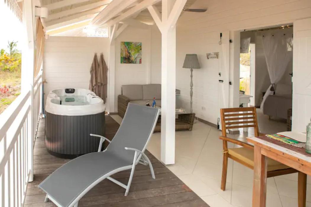Bungalow Vanille Pacane - Vue Mer Avec Spa Prive 레트루아질레 외부 사진